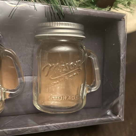 Mason Farmhouse 2Pc Salt & Pepper Shakers - Picture 3 of 14